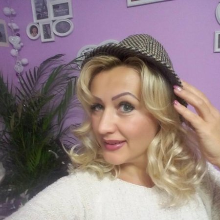caroline34572