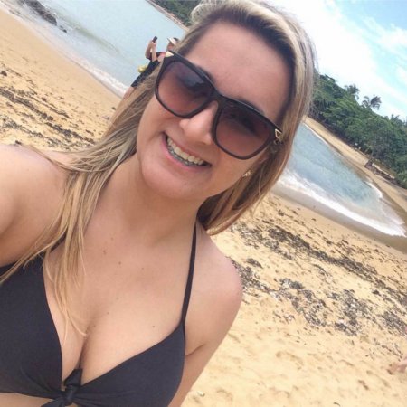 catherine3748494737383