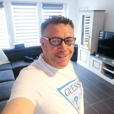 celib009
