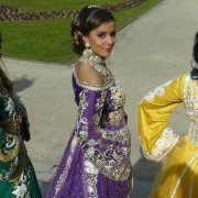 farah.oz